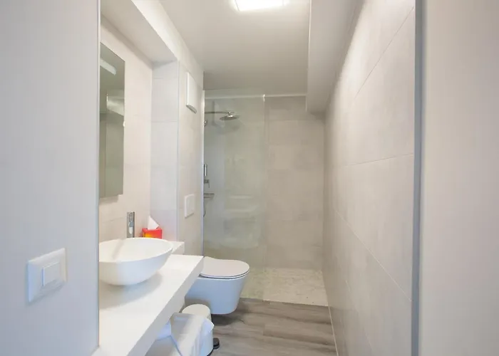 Des Grands Bois Hotel Buchillon