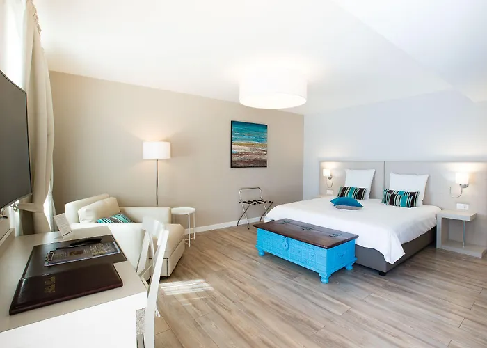 Des Grands Bois 3* Buchillon