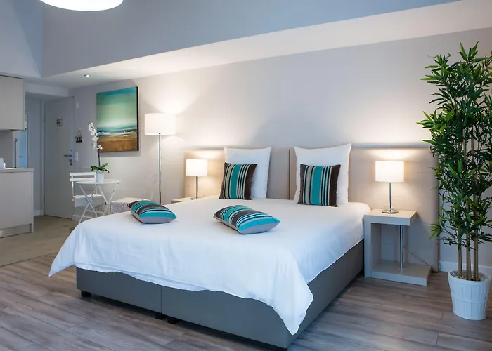 Des Grands Bois Hotel 3*