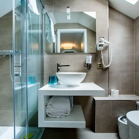 Des Grands Bois Hotel Buchillon